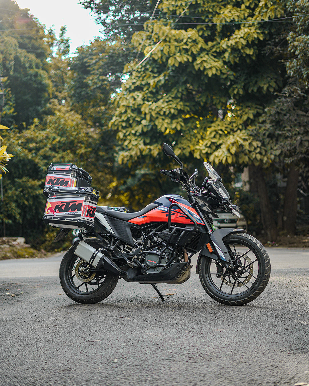 LGP Premium Aluminium KTM Graphics 45 Litres Top Box - Free Backrest and Balaclava - Image 7